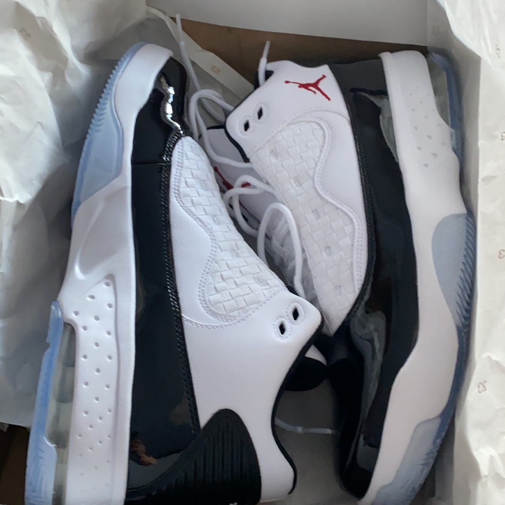 Jordan Max Aura 2